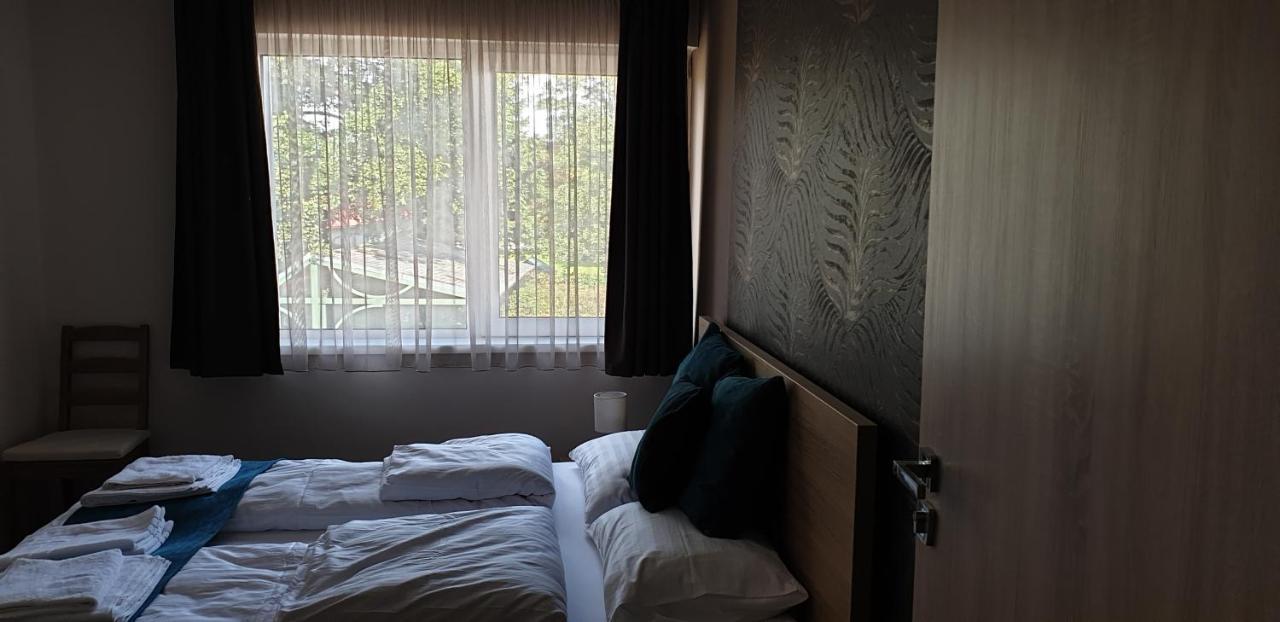 Garden Club Panzio Bed & Breakfast Balatonmariafurdo Luaran gambar