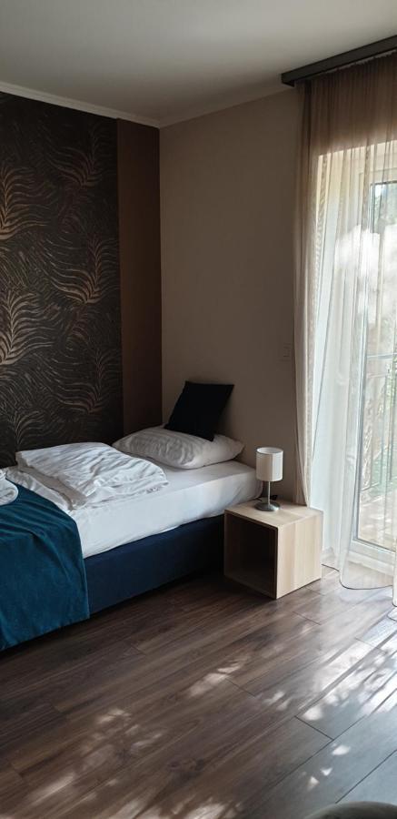 Garden Club Panzio Bed & Breakfast Balatonmariafurdo Luaran gambar