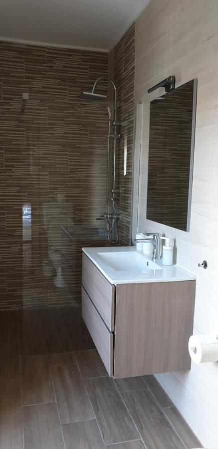 Garden Club Panzio Bed & Breakfast Balatonmariafurdo Luaran gambar